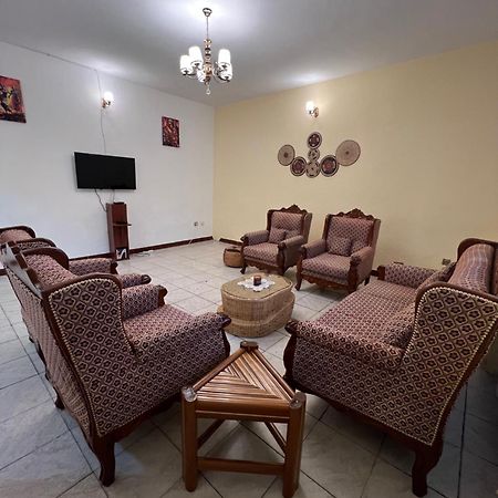 Ma Cabane Yaoundé Екстериор снимка
